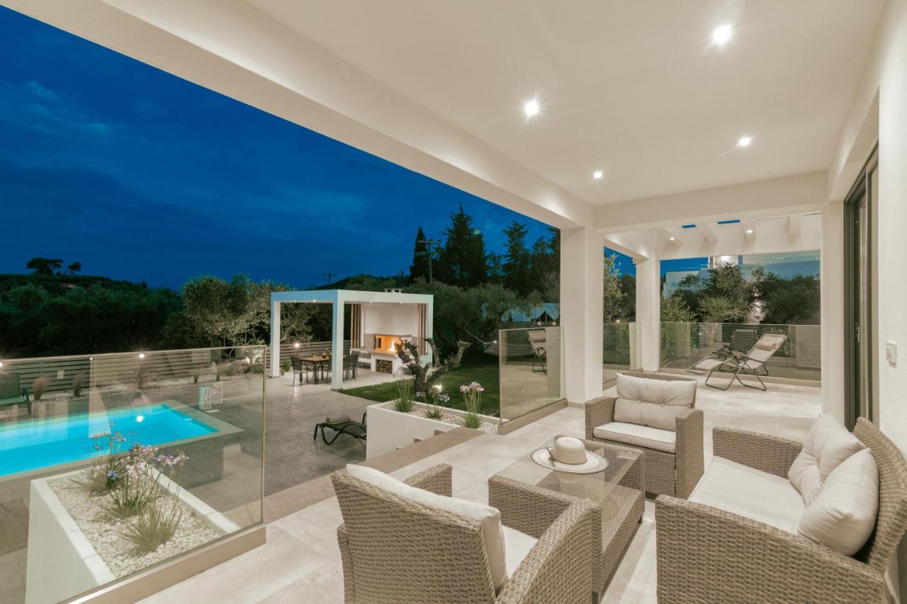 Valentino Luxury Villa Plános 外观 照片